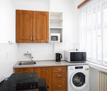 Byt 1+1 k pronájmu, Zlín, ulice Kvítková - Fotografie 3