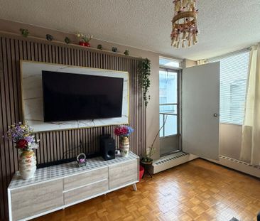 For Lease - 2121 Roche Court Unit# 725, Mississauga, Ontario - Photo 6