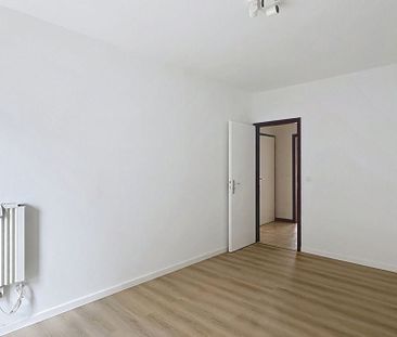 Appartement te huur in La Louvière voor € 775 met 1 slaapkamer - Foto 3