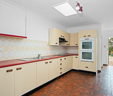 38 Napoleon Street, Mascot NSW 2020 - House For Rent | Domain - Photo 1