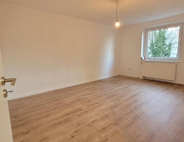 Ruhige Wohnung 2,5 Raum in Essen-Südviertel - Photo 1