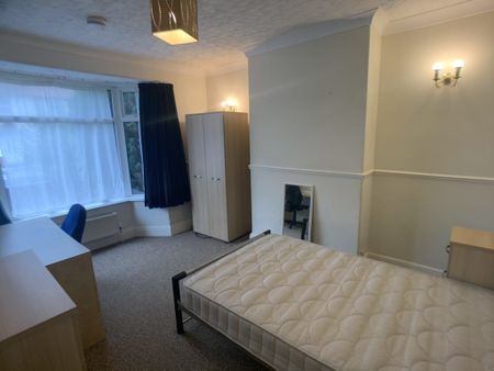 Tang Hall Lane, Tang Hall - P1582 - Photo 5