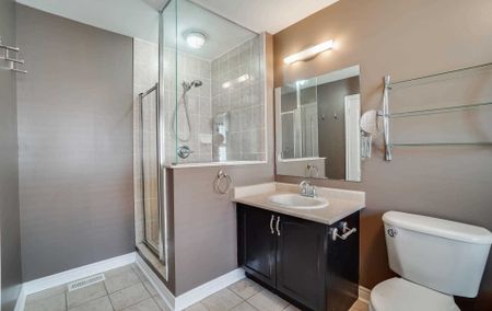 For Lease - 8 Townwood Drive Unit# 30, Richmond Hill, Ontario - Photo 2