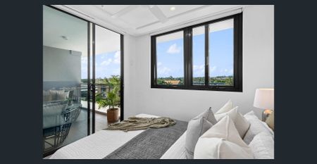 2 bed 2 bath + 1 car park, NE sea breezes, roof top pool and close to everything - Photo 3