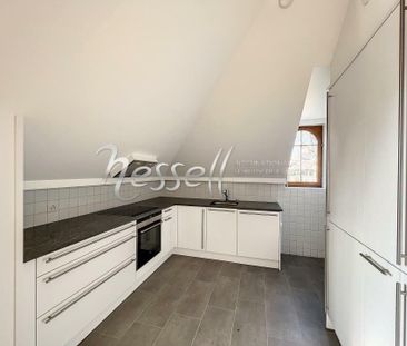 Charming apartment in a beautiful mansion - Foto 3