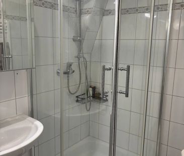 Düsseldorf-Eller: Großzügige 2-Zimmer-Dachgeschoss-Wohnung! - Photo 6