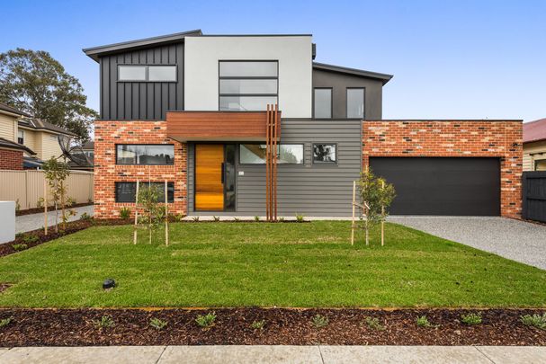 1/5 Normanby Street, Hughesdale - Photo 1