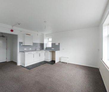 Studio to rent - Photo 6