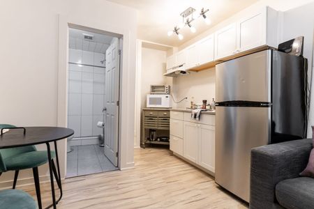 For Lease - 212 Wilson Street Unit# 2, Hamilton, Ontario - Photo 4