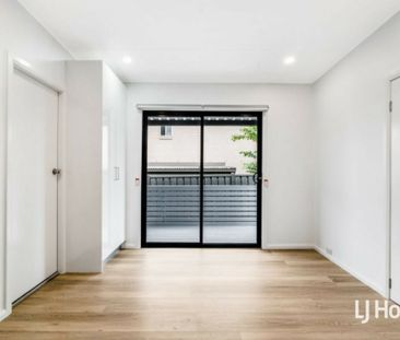 Stunning Renovated Home with 6.6 Kw Solar Panels - Photo 2