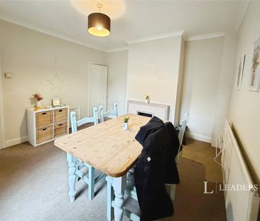 3 bedroom terraced house to rent - Photo 4