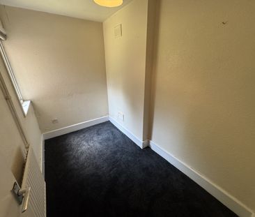 Basement Flat, 11, Lower Bank Road, Preston - Photo 3