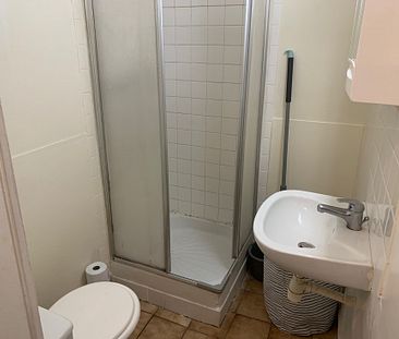 Studio - Aix-En-Provence (13100) - 17.92 m² - - Photo 3