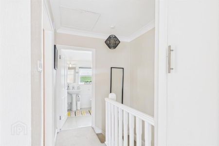 157 Parkgate Avenue, Belfast, BT4 1JD - Photo 2