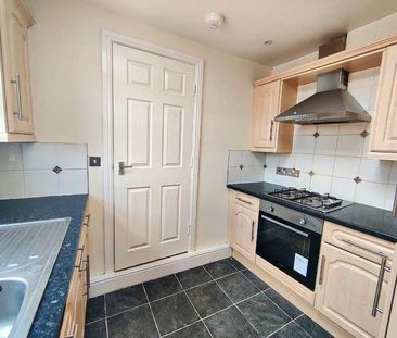 Warkworth Crescent, Newburn, Newcastle Upon Tyne, NE15 - Photo 3