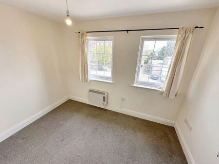 St. Michaels Close, Grainger Park, Newcastle upon Tyne, Tyne and Wear, NE4 6AF - Photo 5