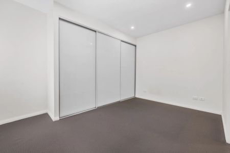 Two Bedroom Apartment with Rockdale Views - Photo 3
