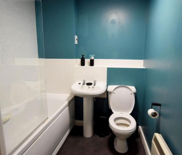 2 bedroom apartment to rent - Photo 5