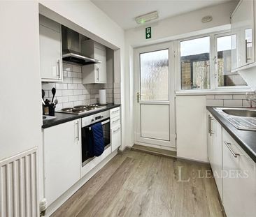 house to rent Gilbert Avenue, Tividale, Oldbury, West Midlands, B69 - Photo 6