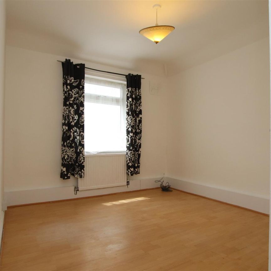 2 bedroom Maisonette to let - Photo 1