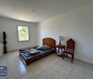 Location Appartement 3 pièces 79m² MONTESQUIEU 82200 - Photo 3