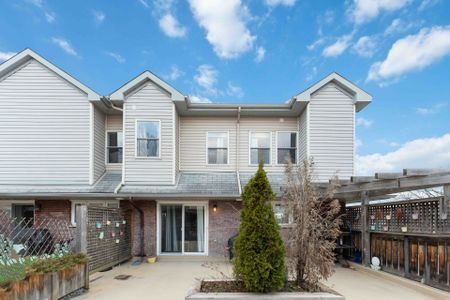 For Lease - 230 Monterey Drive, South of Baseline to Knoxdale, Ontario - Photo 2