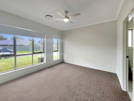 7 Bentwing Street, Cliftleigh NSW 2321 - House For Rent | Domain - Photo 5