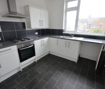 1 bedroom Flat To Let - Photo 1