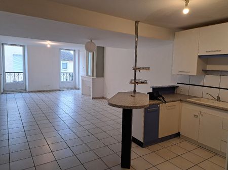 Location Appartement 4 pièces 103m² - Photo 3