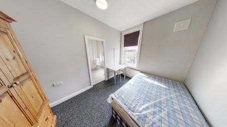 12 Lucas Place, Leeds, LS6 2JB - Photo 2