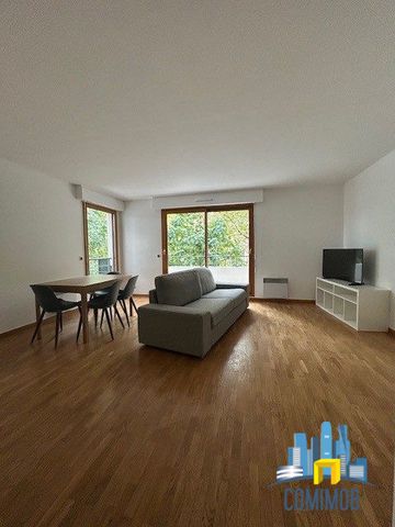 Location Appartement 3 pièces 72m² COURBEVOIE 92400 - Photo 4