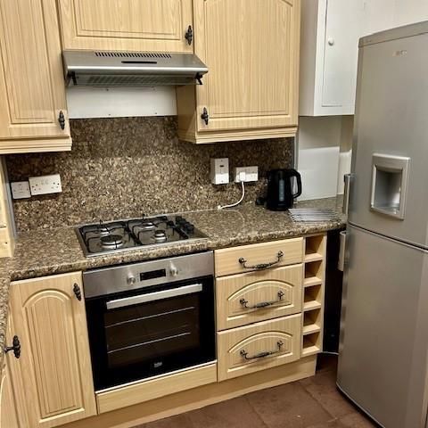 3 bedroom flat to rent - Photo 1