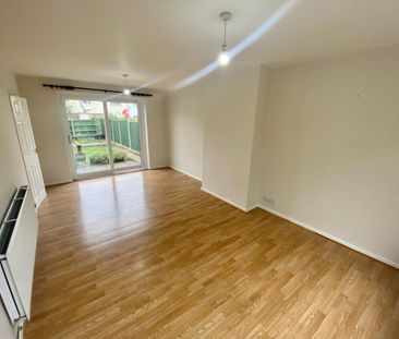 Green Lane, Clifton, Nottingham - Photo 4