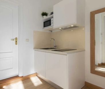 Room in a shared 41-bedroom apartment for rent in Justicia - Foto 1
