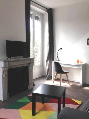 Location Appartement 2 pièces 41m² LYON 3ème - Photo 2
