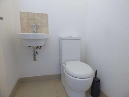 Christchurch Close, Edgbaston, Birmingham, B15 - Photo 3