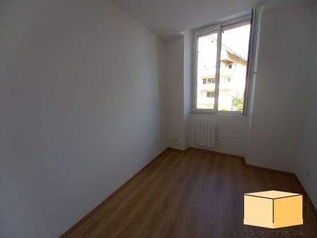 Location Appartement 2 pièces 50m² BELLEY 01300 - Photo 3