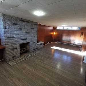 Grand Bachelor Appartement Renove ,entrée privée a loué a Laval H7N DemiSous-Sol - Photo 2