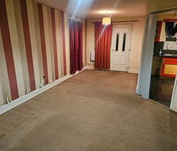 2 Bed Semi-Detached House, Whitebeam Lane, LS10 - Photo 1