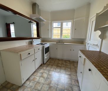7 Bassett Road, Johnsonville - Photo 4
