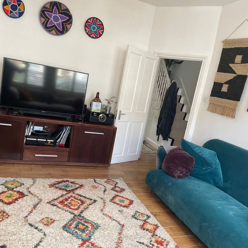 4 Bed Terraced House, Murillo Road, SE13 - Photo 1