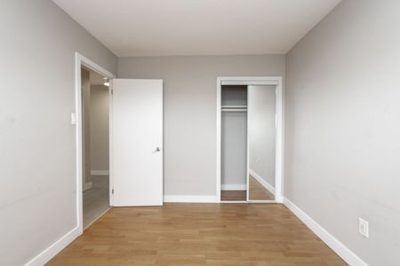 230 Oak Street - Photo 3