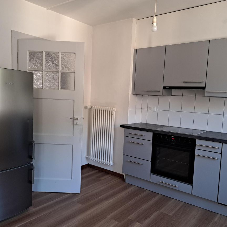 APPARTEMENT DE 3 PIECES AU 2EME ETAGE AVEC BALCON - Foto 1