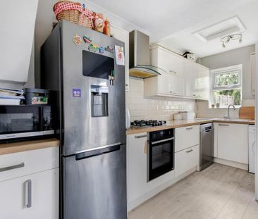 3 bedroom semi-detached house to rent - Photo 1