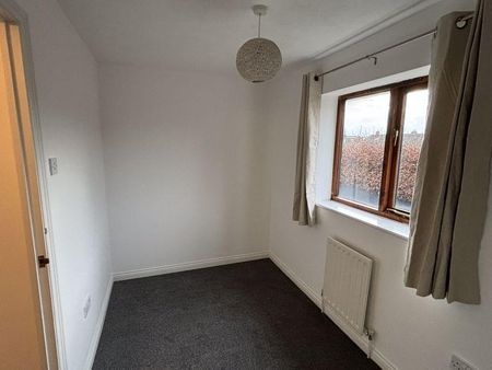 2 bedroom semi-detached house to rent - Photo 5