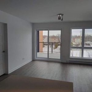 2 CH - 2 SDB - Laval - $2,150 /mo - Photo 2