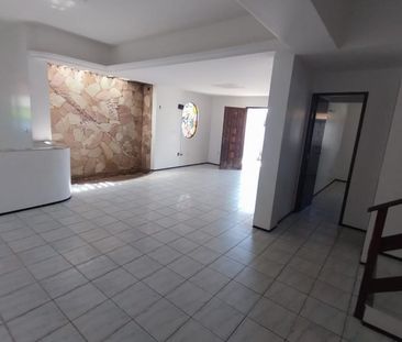 CASA MULTIFAMILIAR - Photo 2