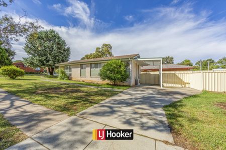 Three Bedroom Home in Great Location - Photo 5