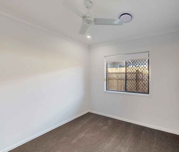 3 Roysvale Way Morayfield - Photo 3