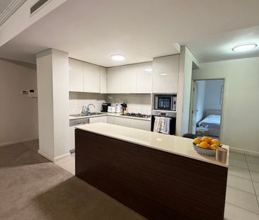 Bondi Junction - Photo 5